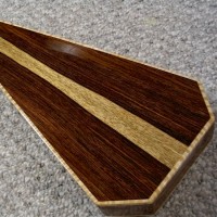 Bookmatched panels with sapwood Bookmatched panels with sapwood