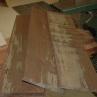 Peruvian Walnut (streaked)